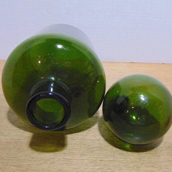 Art Glass Bubble Decanter With Round Bulb Stopper Forest Green 10" - Picture 3 of 5